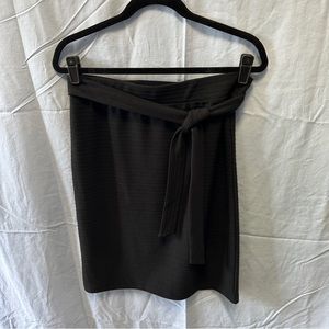 LOFT black skirt with cute tie belt, size M, new with tags, never worn
